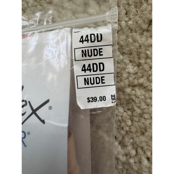 Playtex 18 Hour Active Lifestyle Low Impact Wireless Bra - Nude 44DD - Picture 8 of 10